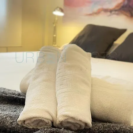 Vivienda Turistica Urbana En Santuchu, Comoda, Funcional Y Con Parking *