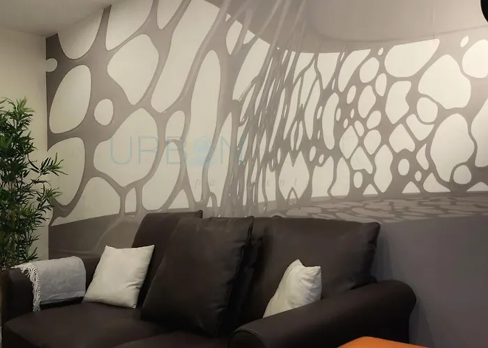 Vivienda Turistica Urbana En Santuchu, Comoda, Funcional Y Con Parking * Bilbao