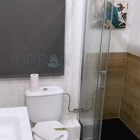 Vivienda Turistica Urbana En Santuchu, Comoda, Funcional Y Con Parking בילבאו